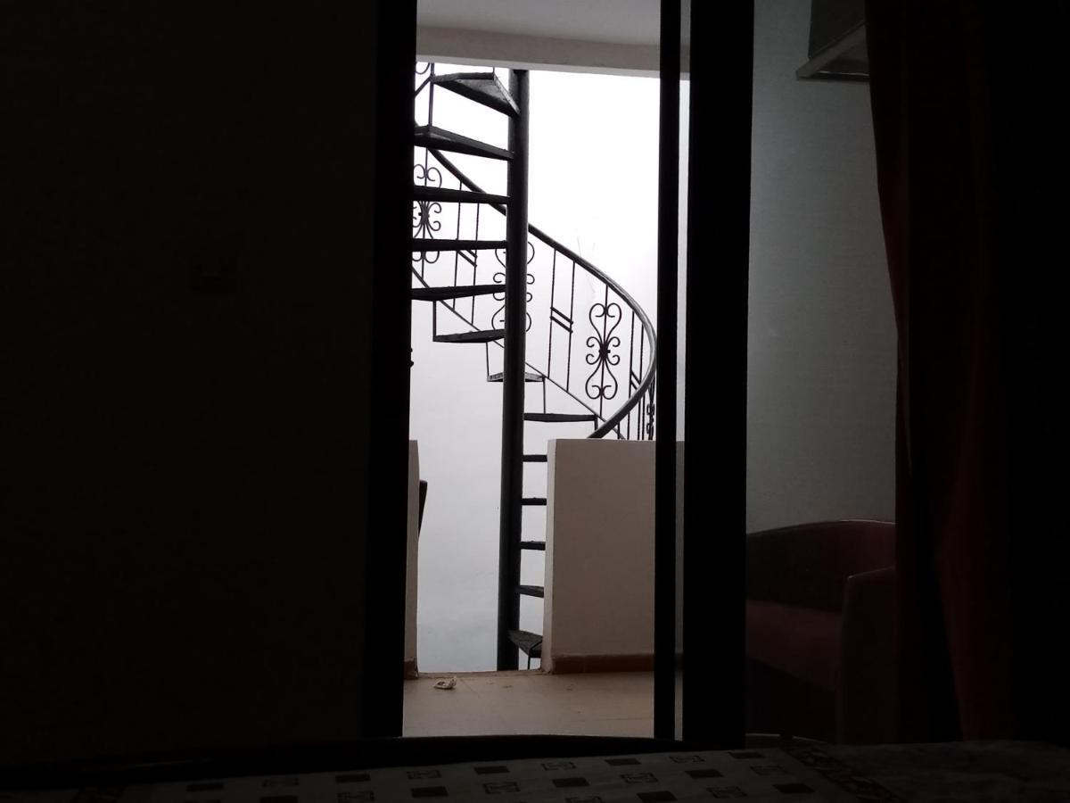 Kakatar Family Residence , Yoff Dakar Eksteriør bilde